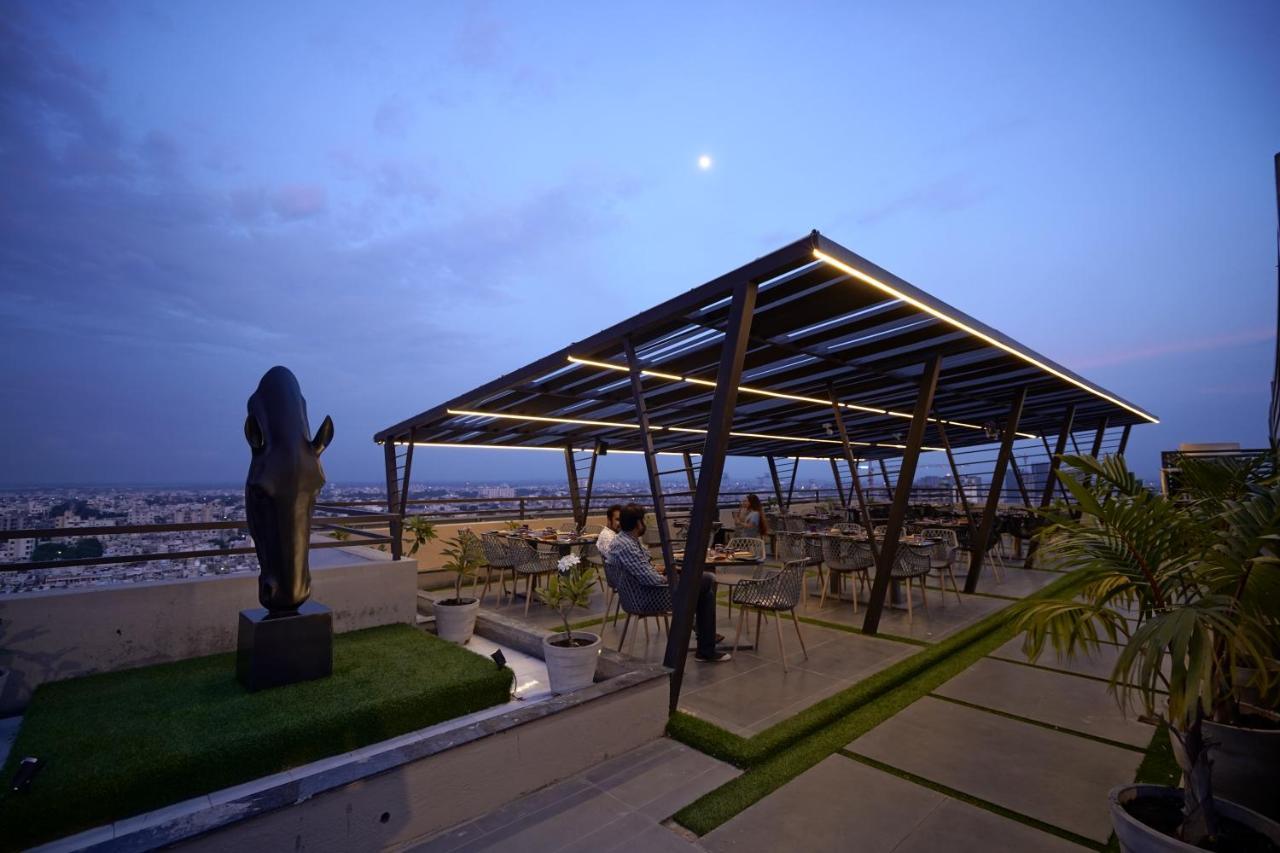 The Galleria Hotel Rajkot Exteriör bild